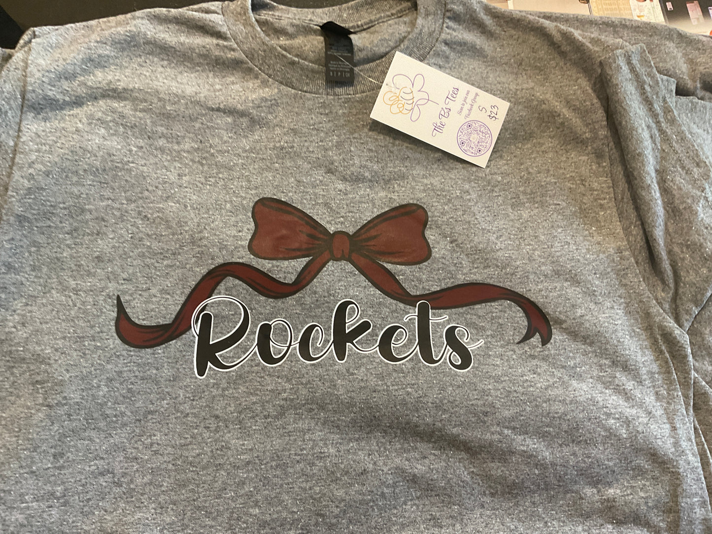 The B's Tees Rockets bow Tshirt