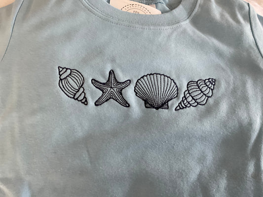 D's Designs beach shift tshirt