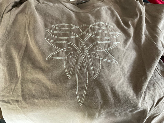 D's Designs boot stitch Tshirt