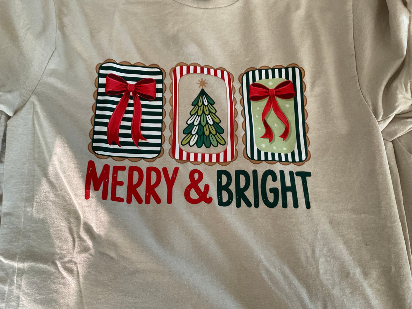 The B's Tees Merry & Bright Tshirt ss