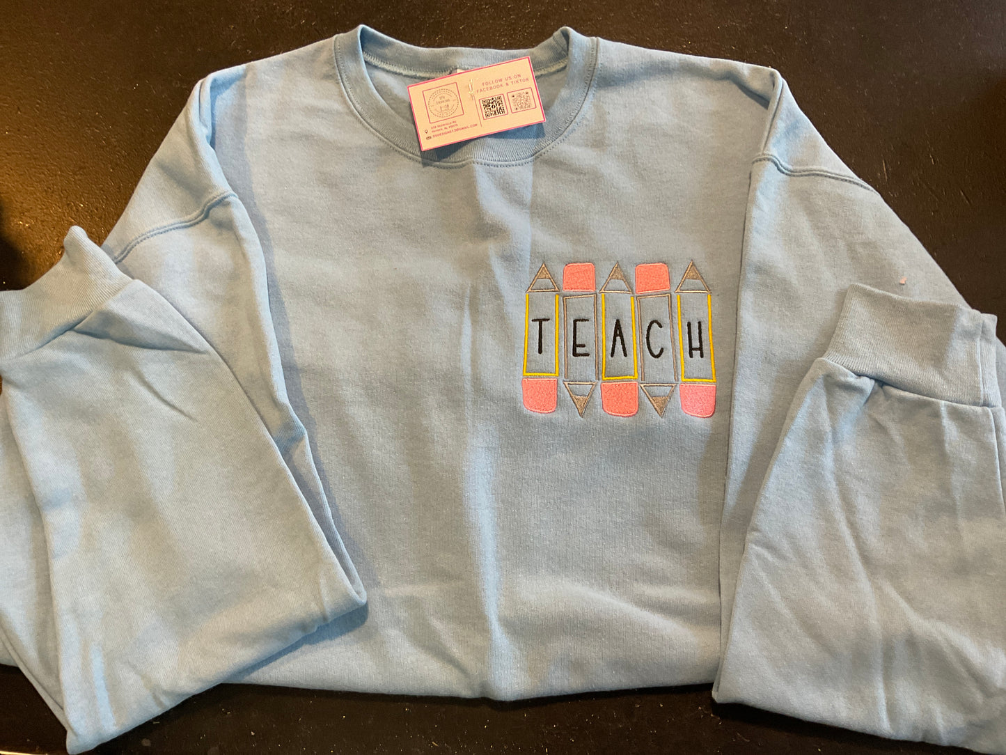 D’S DESIGNS Teach Sweatshirt