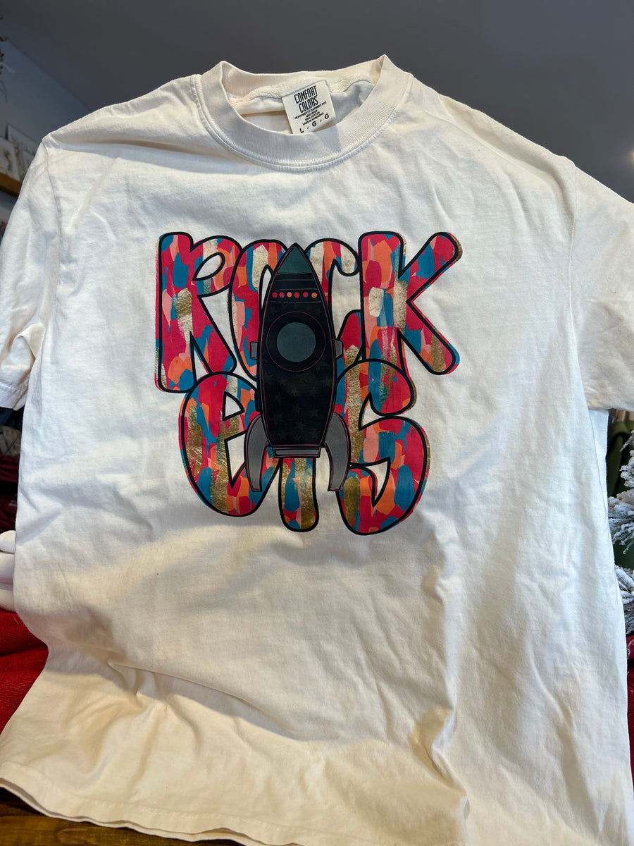 Cozy Momma  Rocket bright letters ss tshirt