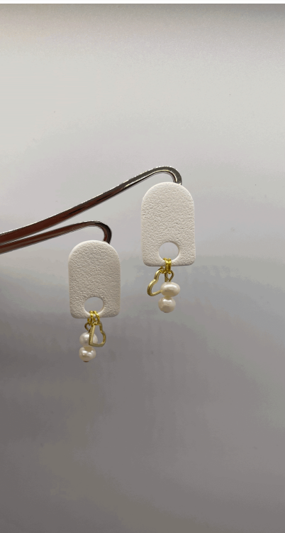 Ivory Lane Clay Earrings - Valentine